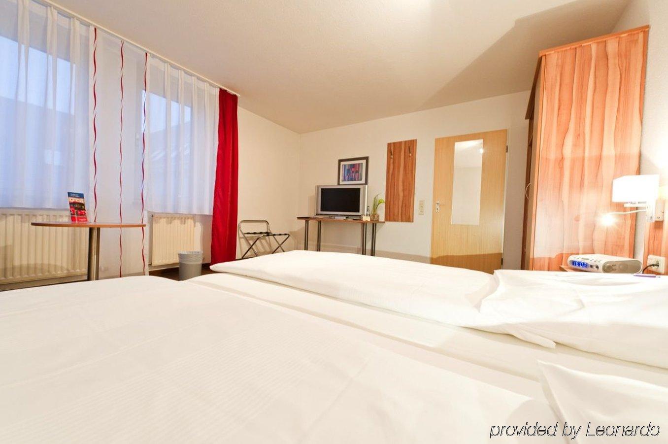 Domino Hotel 4*