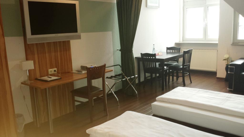 Domino Hotel