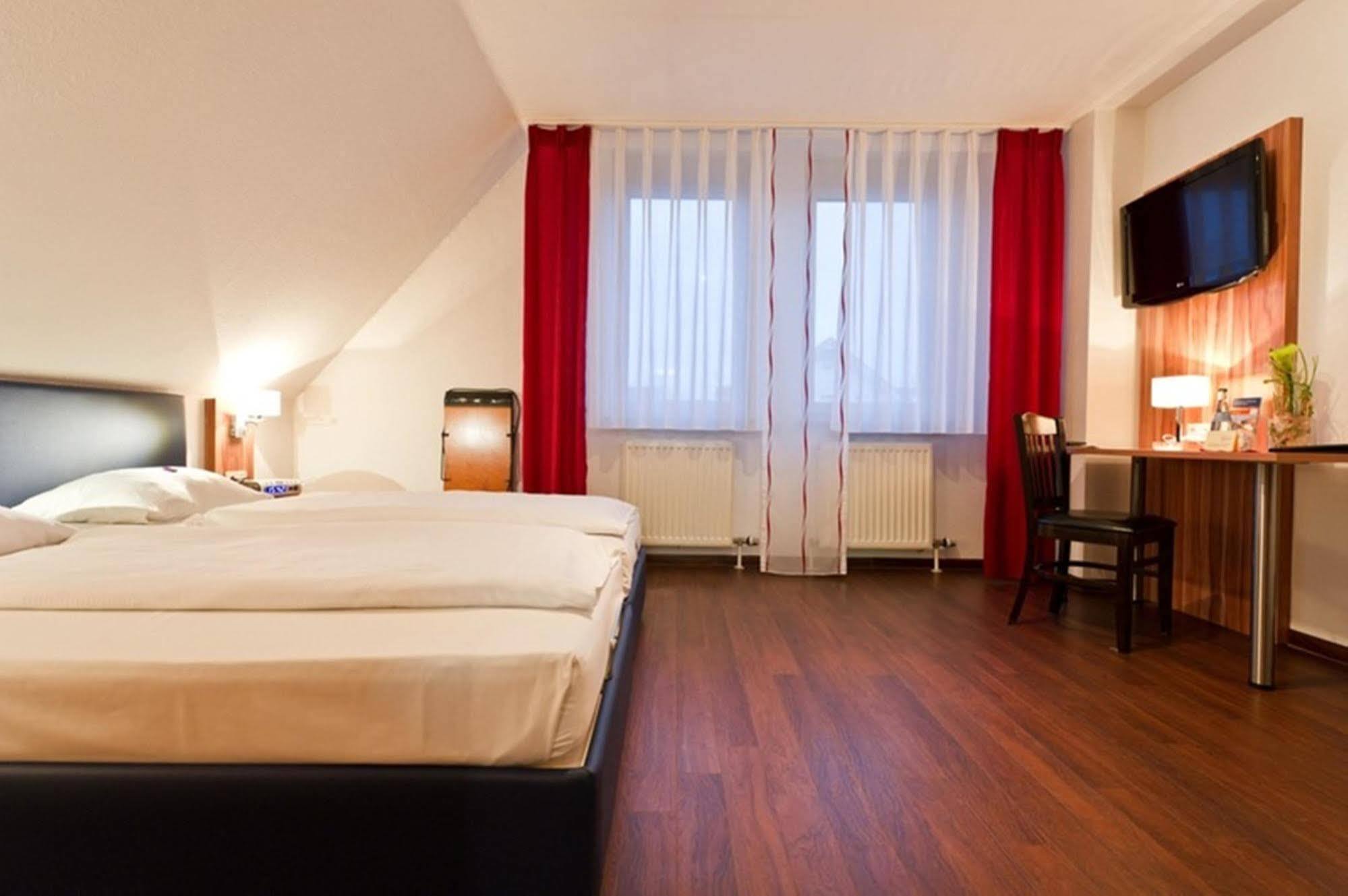 Hotel Domino